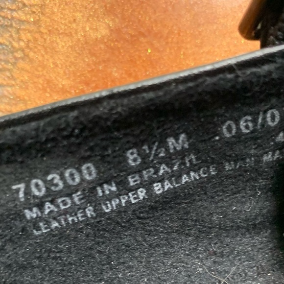 Clarks Black Leather Slip on heeled loafer size 8.5 - Picture 7 of 8